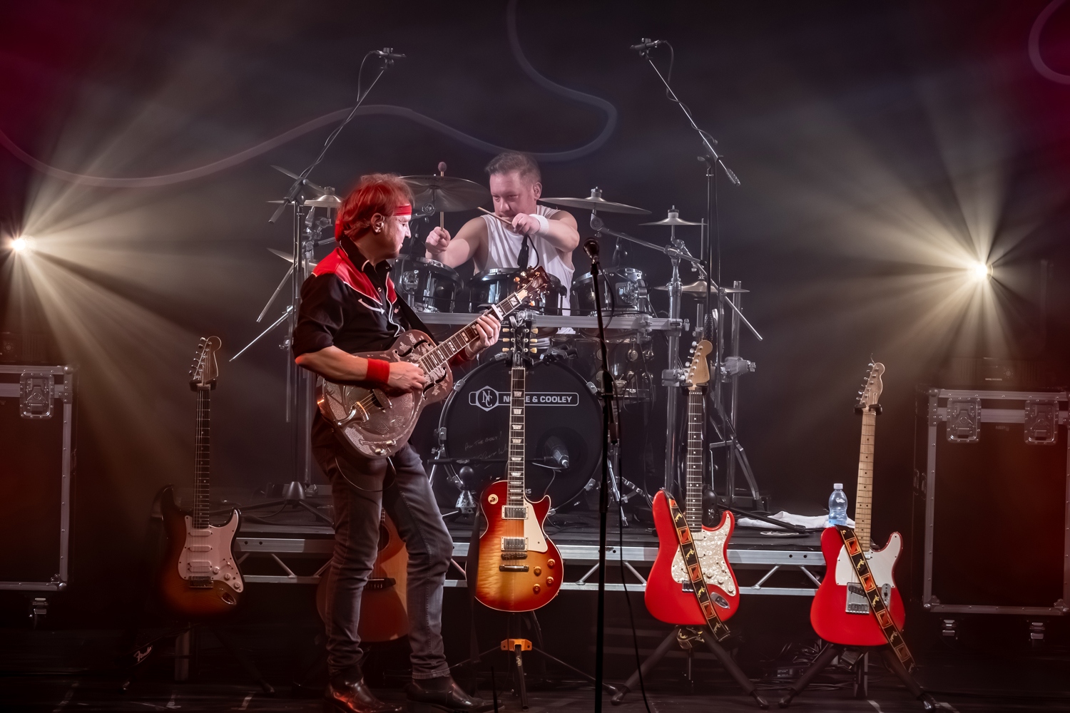 Money-For-Nothing-(Dire-Straits-Tribute)-(36)-entertainers
