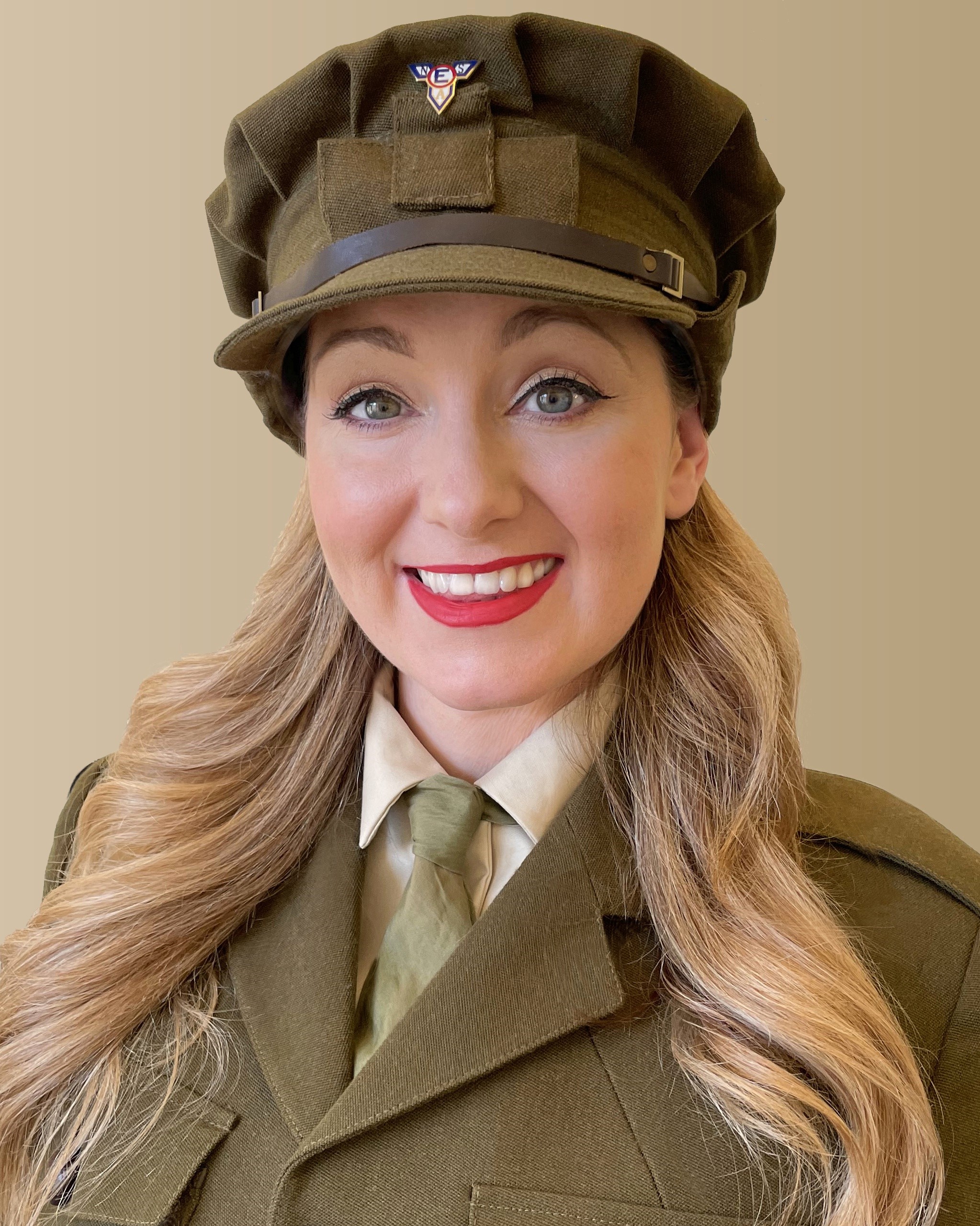 SOTB Helen Farrell as Vera Lynn