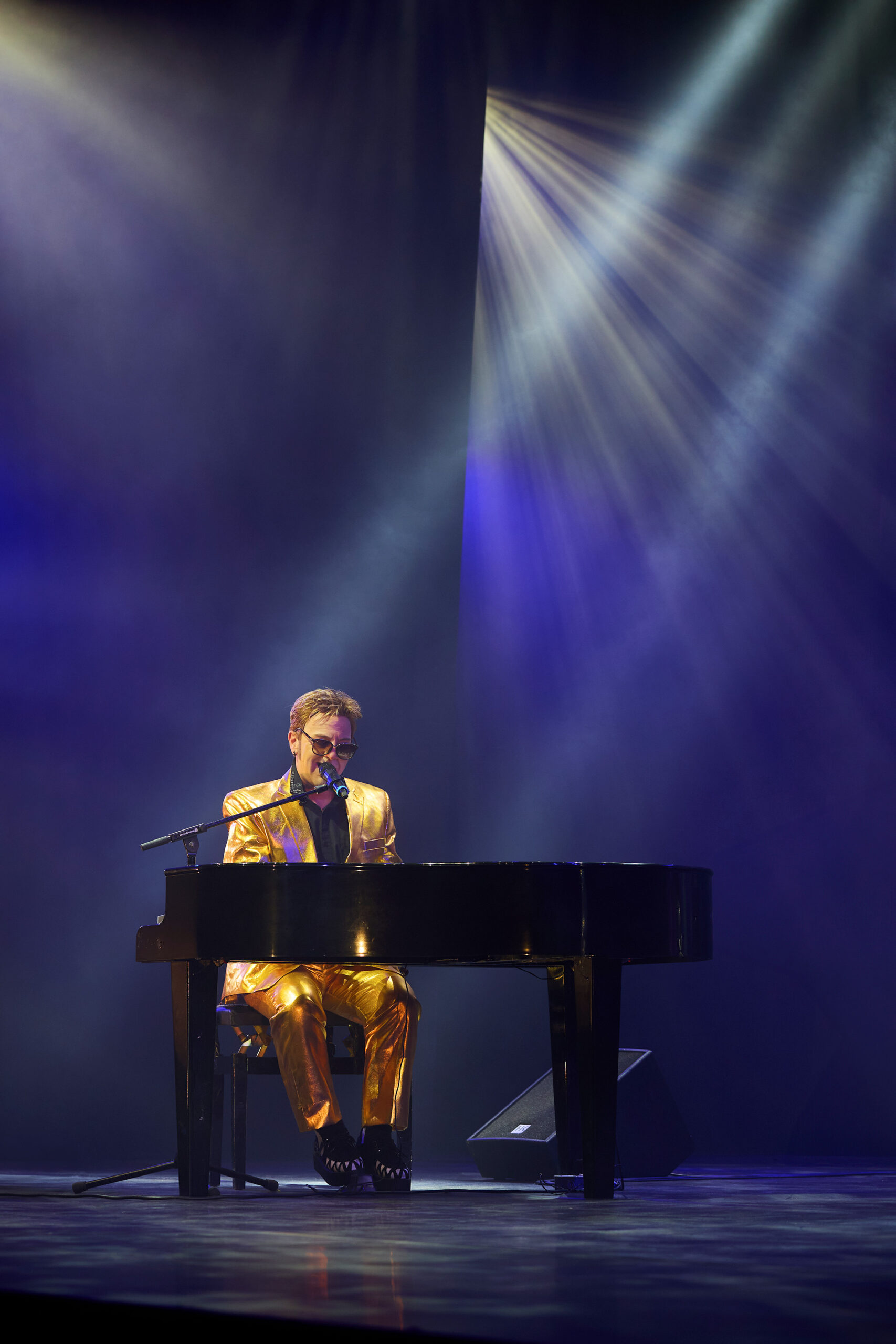 240213_The Rocket Man_0015-Entertainers