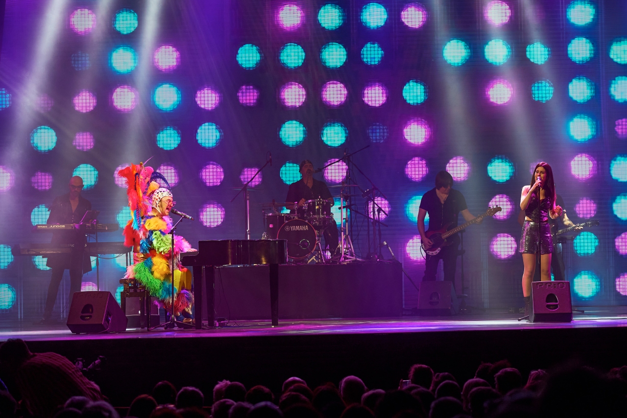 240213_The Rocket Man_0060-Entertainers edit